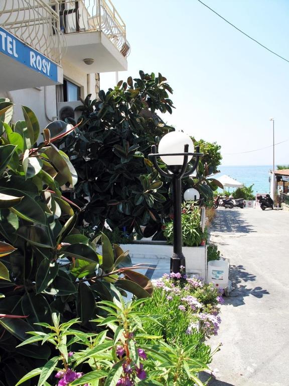 Rosy Hotel Κουσάντασι Δωμάτιο φωτογραφία