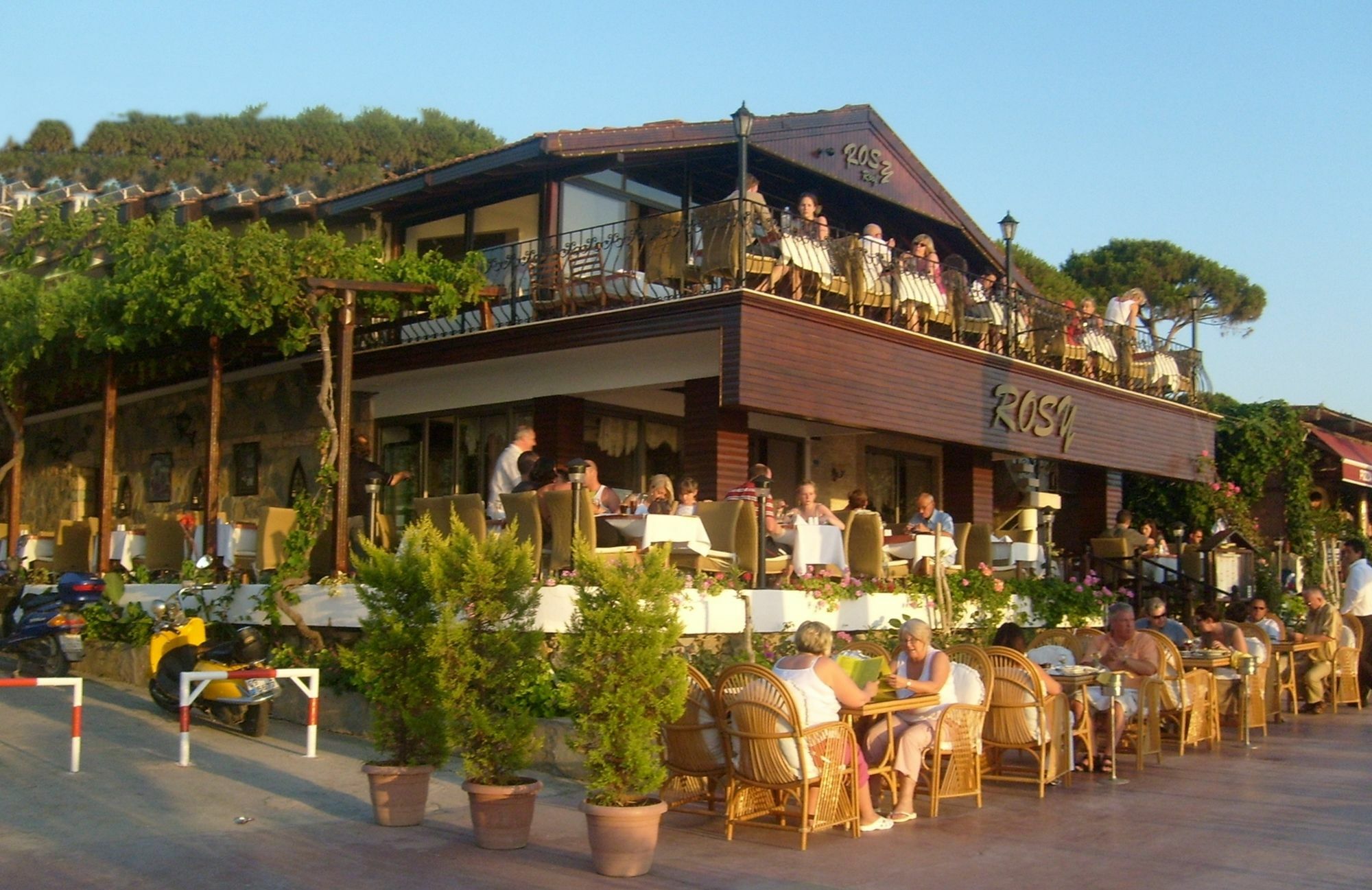 Rosy Hotel Κουσάντασι Εξωτερικό φωτογραφία